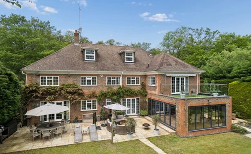 House in Farnham Royal, England 1