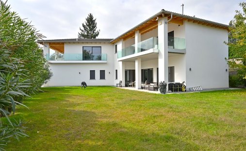 Villa in Collina d'Oro, Ticino, Switzerland 1