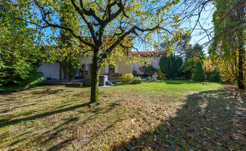 House in Aire-la-Ville, Genève, Switzerland 1