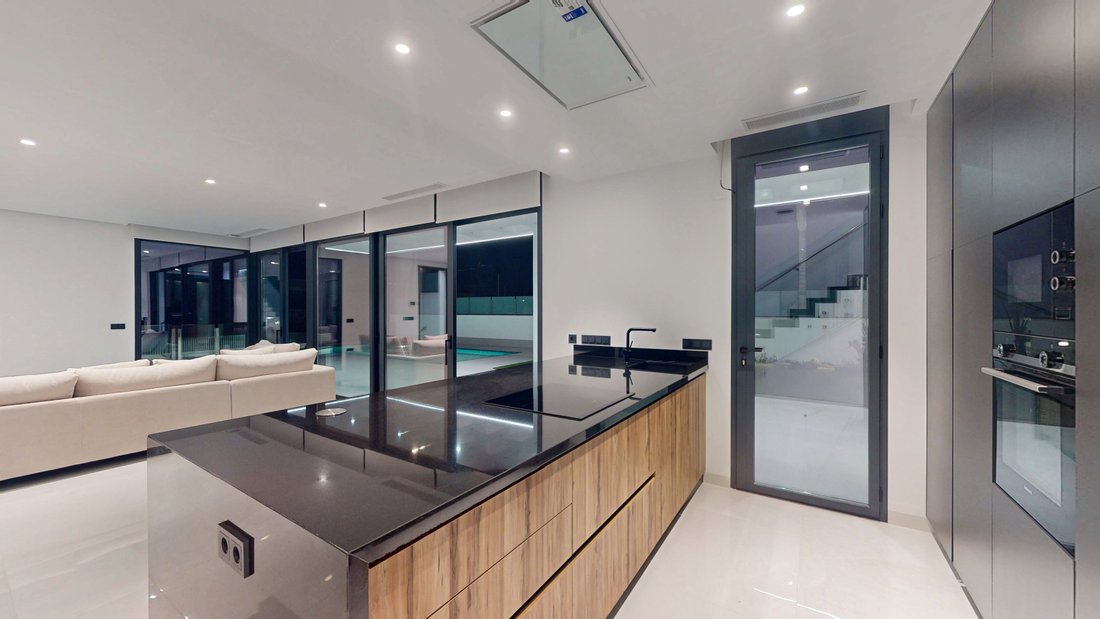Villa in Finestrat, Valencian Community, Spain 4 - 18074496