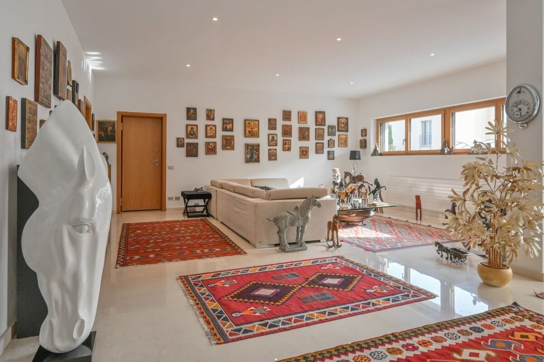 Villa in Collina d'Oro, Ticino, Switzerland 2 - 18640043