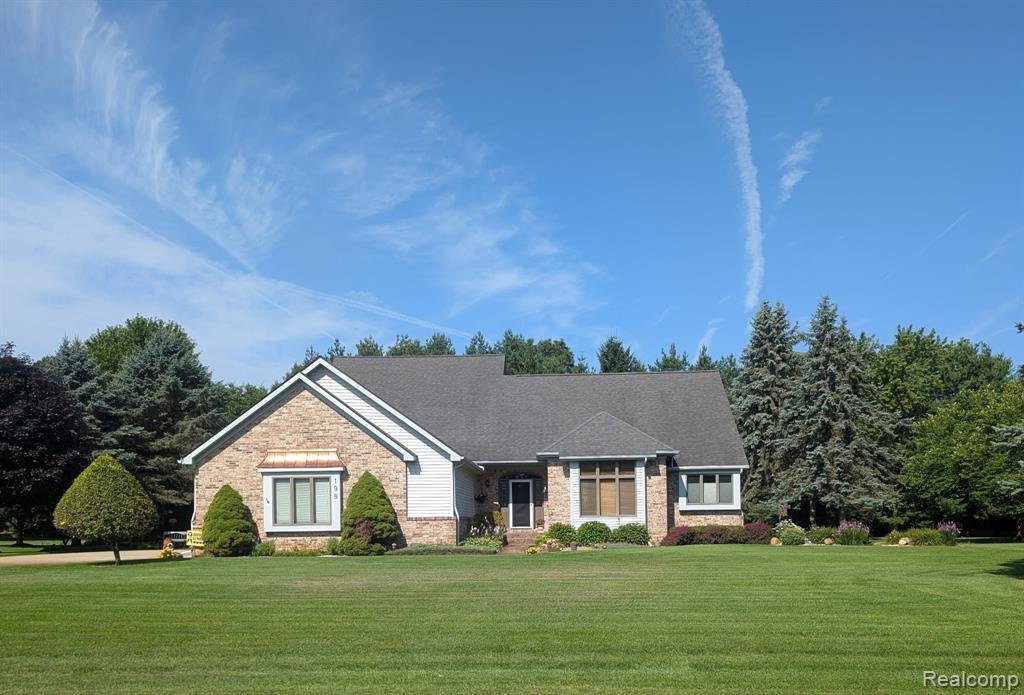 House in Oxford, Michigan, United States 1 - 18639976