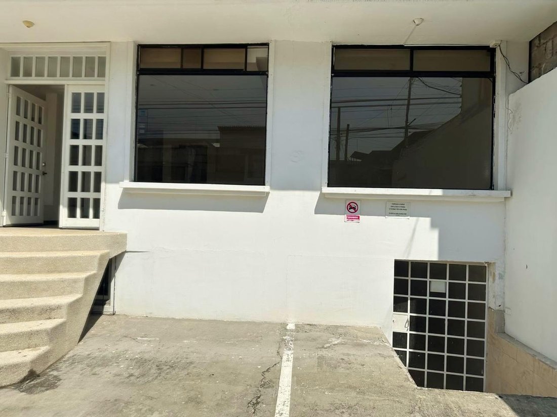 House in Quito, Pichincha, Ecuador 2 - 18641413