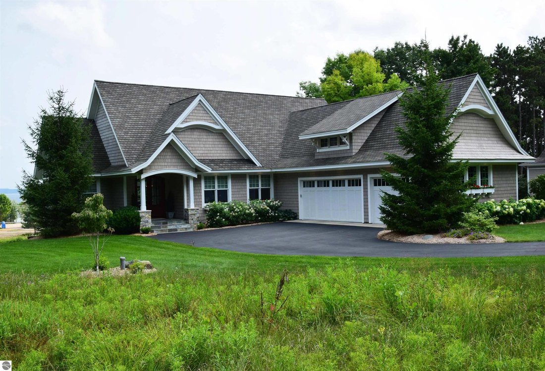House in Suttons Bay, Michigan, United States 4 - 18641611