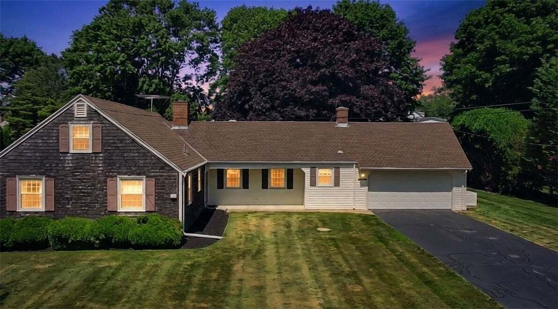 House in Middletown, Rhode Island, United States 1 - 18641720