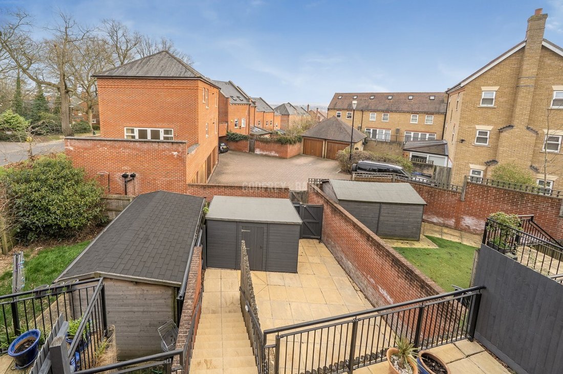 Townhouse in Barnet, England 2 - 17478931