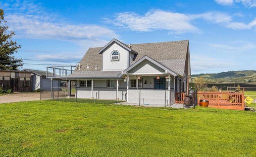 House in Petaluma, California, United States 1