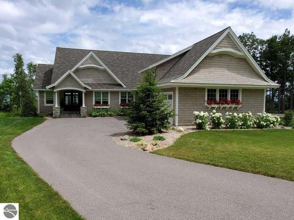 House in Suttons Bay, Michigan, United States 2 - 18641611