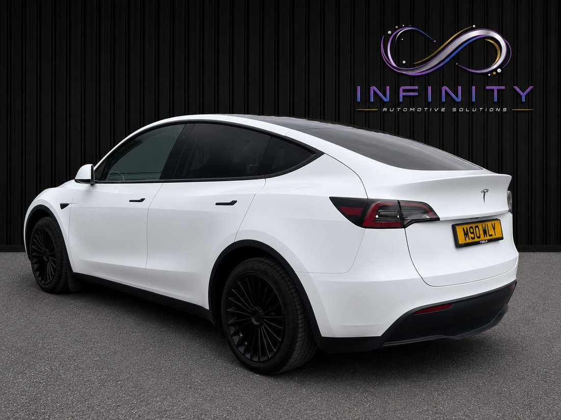 Suv in Portsmouth, United Kingdom 4 - 18641708