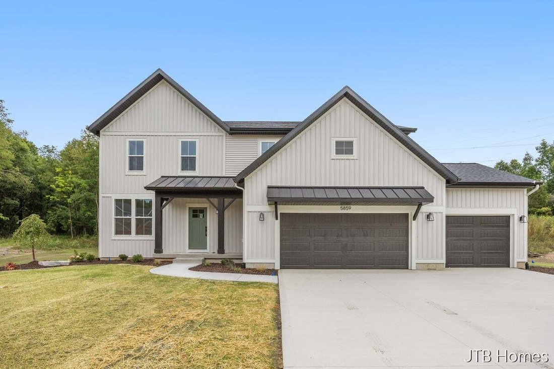 House in Caledonia, Michigan, United States 1 - 18307718