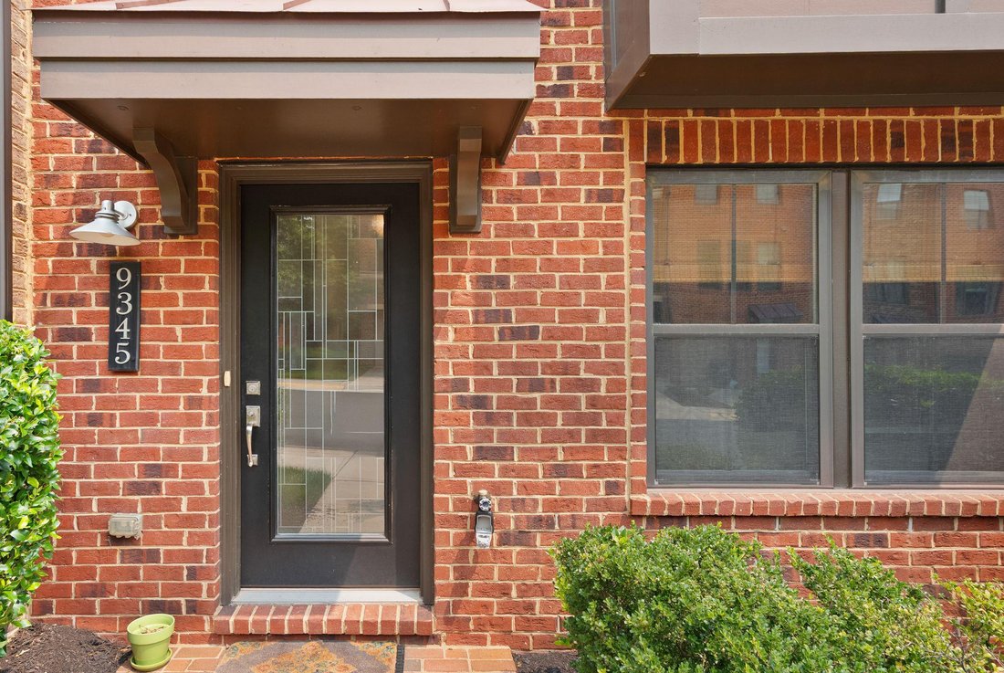 Townhouse in Oakton, Virginia, United States 4 - 18641421