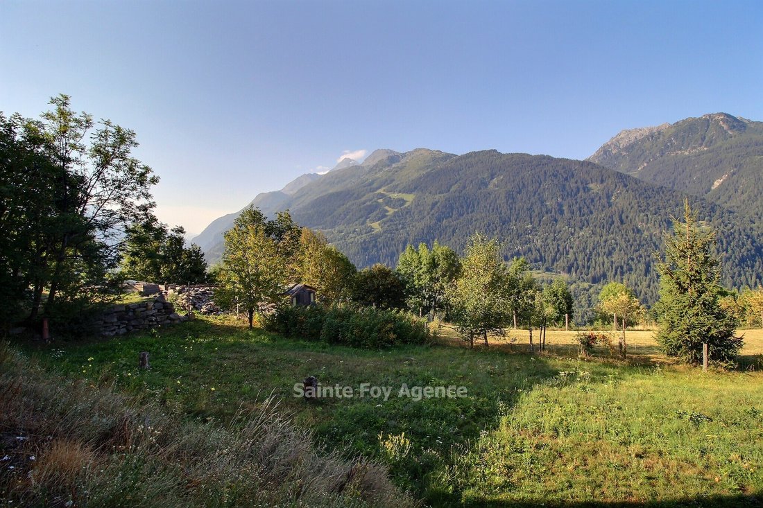 Chalet in Montvalezan, Auvergne-Rhône-Alpes, France 3 - 18641524