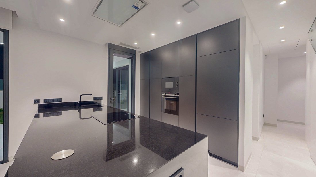 Villa in Finestrat, Valencian Community, Spain 3 - 18074496