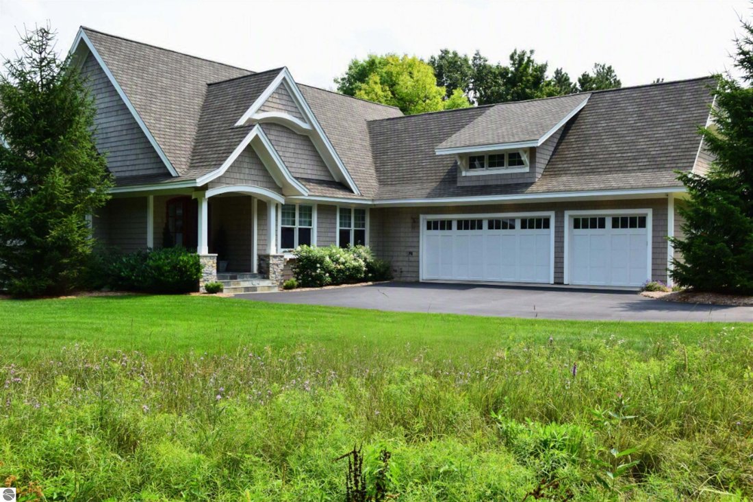 House in Suttons Bay, Michigan, United States 1 - 18641611