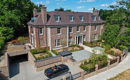 Apartment in Hampstead Garden Suburb, Barnet, England 1