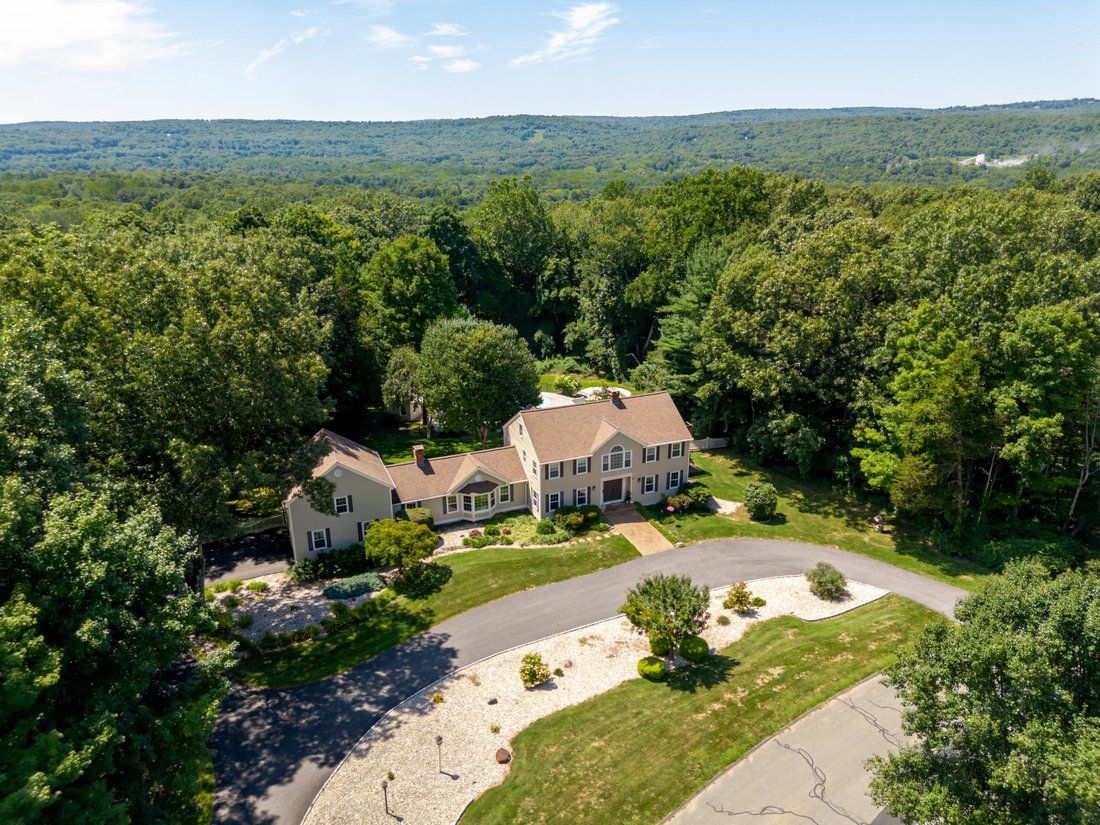 House in Southbury, Connecticut, United States 3 - 18641519