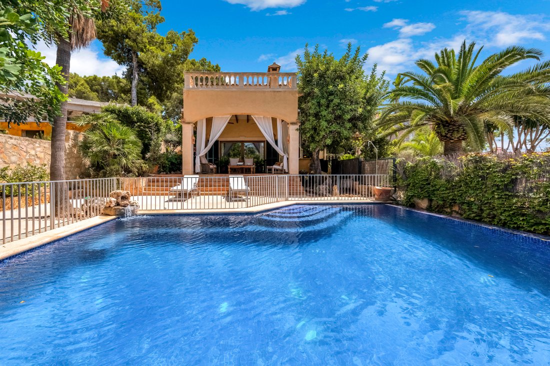 Villa in Portals Nous, Calvia, Balearic Islands 1 - 18641615