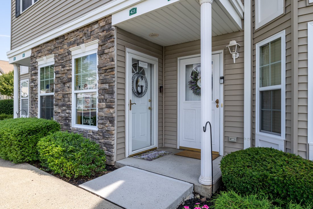 Condo in East Meadow, New York, United States 4 - 18641491