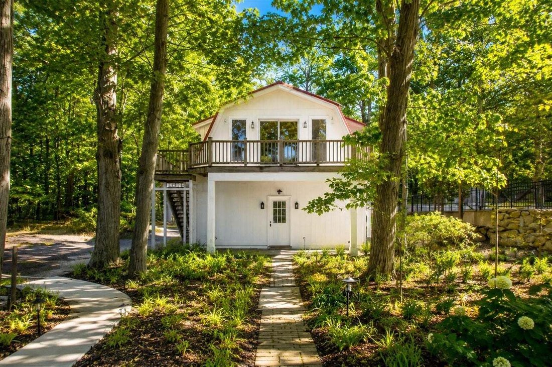 House in Fennville, Michigan, United States 3 - 18641776