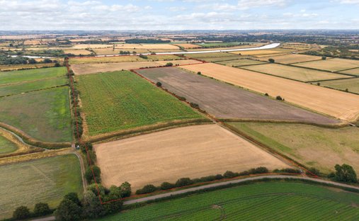 Land in Nottinghamshire, England 1
