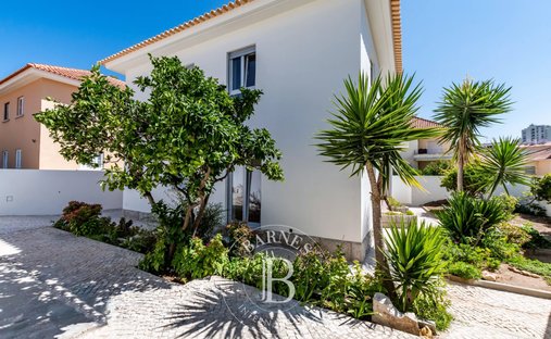 Villa in Parede, Lisbon, Portugal 1