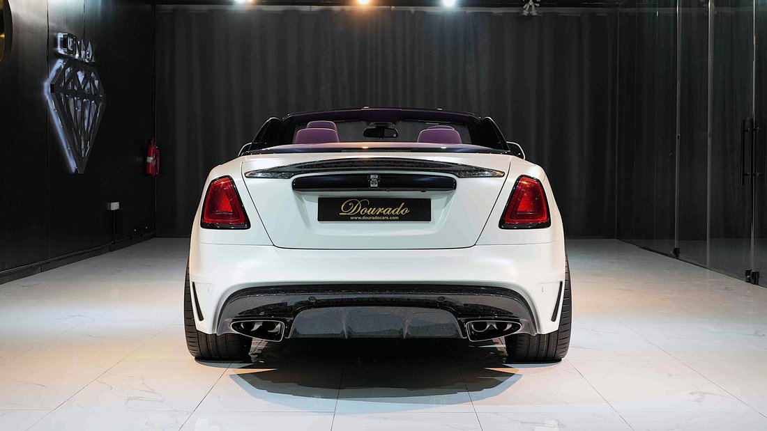 Cabriolet in Dubai, United Arab Emirates 5 - 18648595