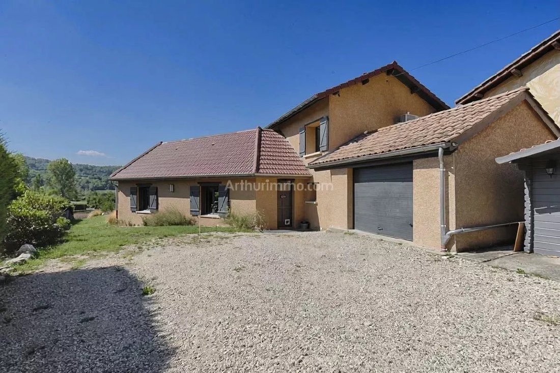 House in Saint-Chef, Auvergne-Rhône-Alpes, France 1 - 18644007