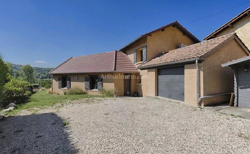 House in Saint-Chef, Auvergne-Rhône-Alpes, France 1