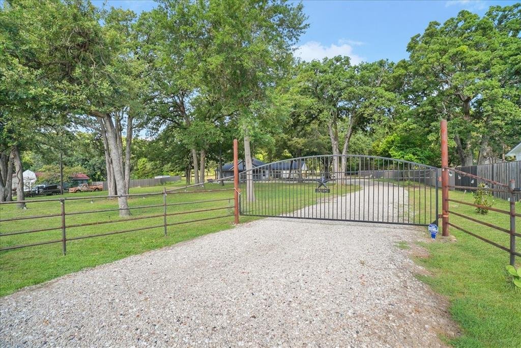 House in Athens, Texas, United States 4 - 18647230