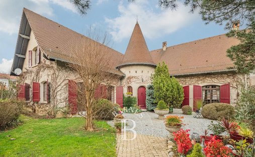 House in Souillet-Vouise, Voiron, France 1