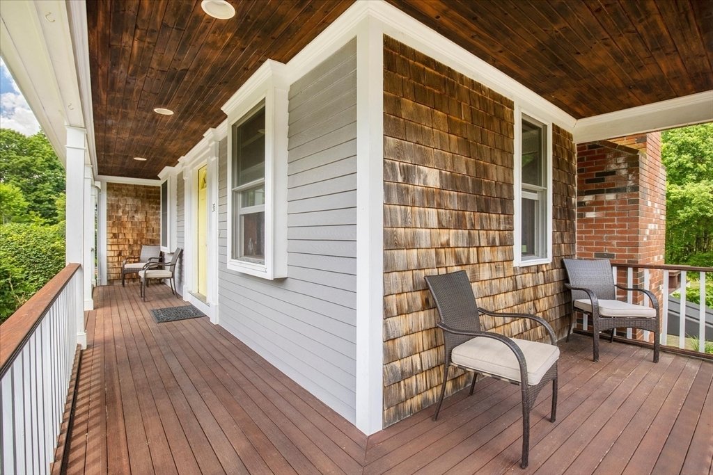 House in Middleborough, Massachusetts, United States 3 - 18642197