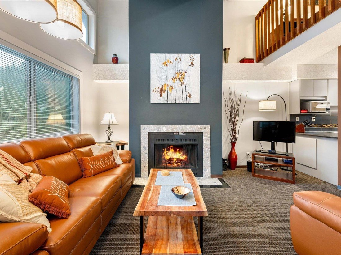 Condo in Whistler, British Columbia, Canada 3 - 18642993