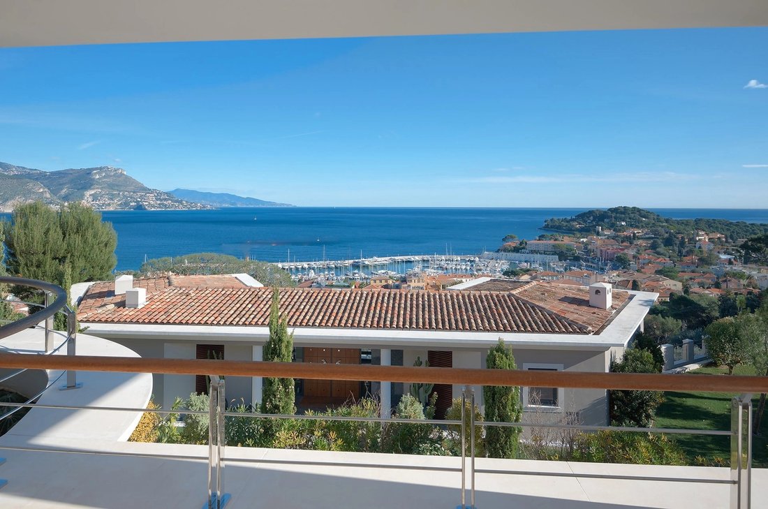 Villa in Saint-Jean-Cap-Ferrat, Provence-Alpes-Côte d'Azur, France 4 - 18644268