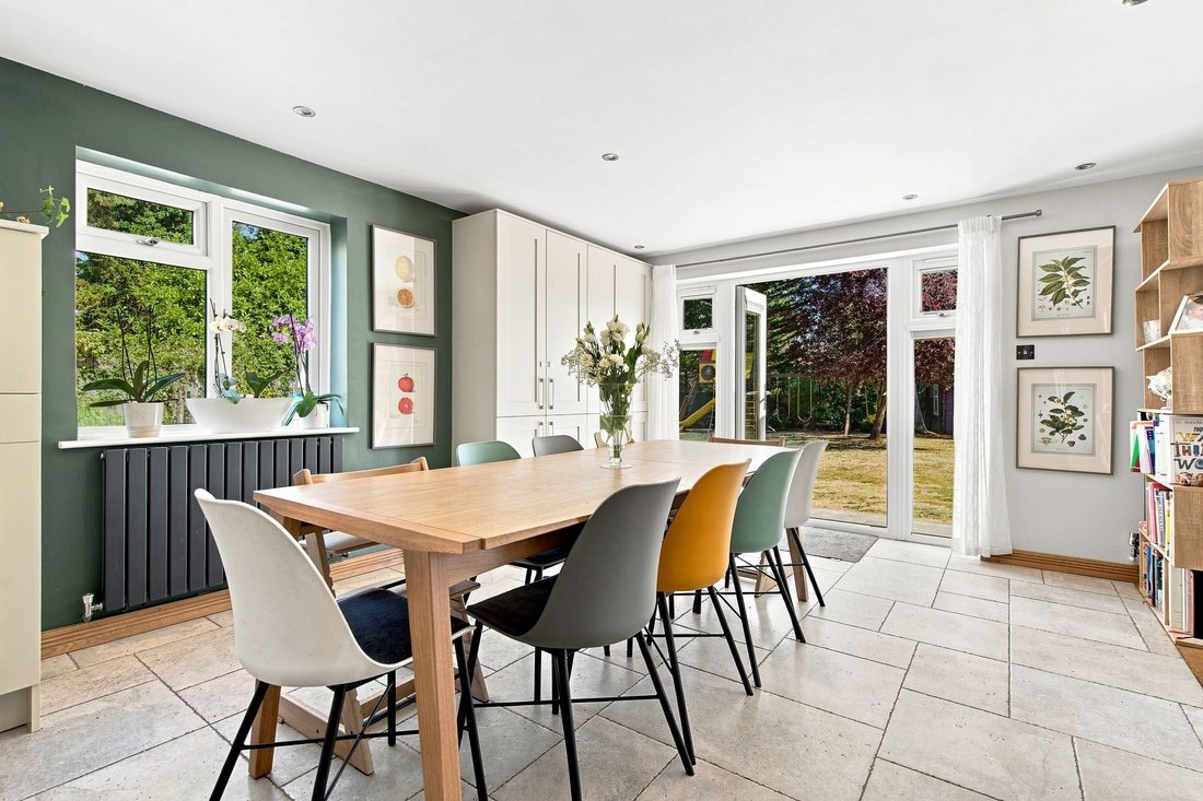 House in Ascot, England 3 - 18591019