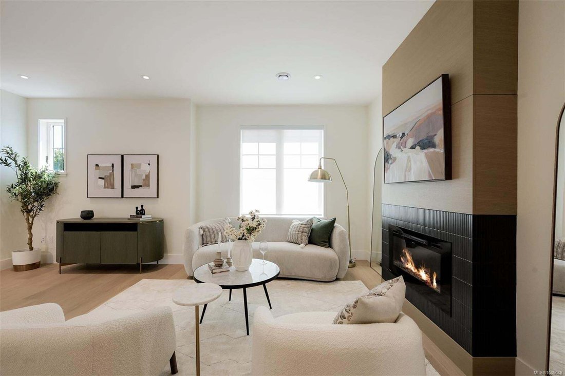 Townhouse in Victoria, British Columbia, Canada 5 - 18643760