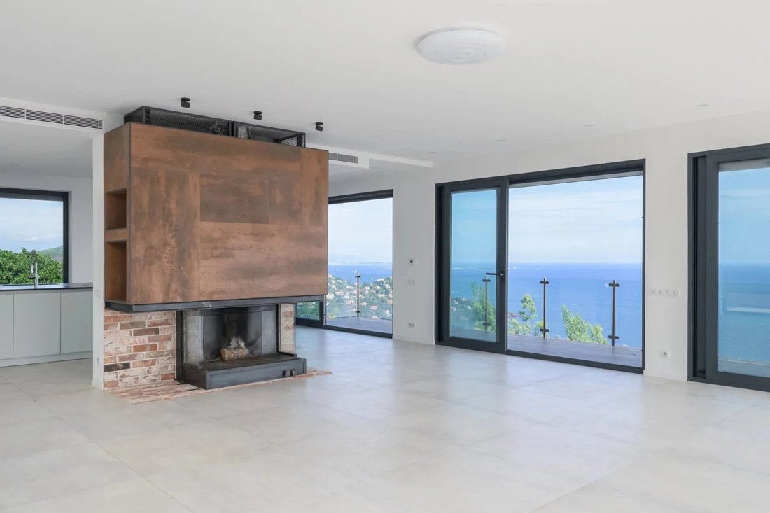 Villa in Le Dramont-Agay-Anthéor-Le Trayas, Saint-Raphaël, France 4 - 16725362
