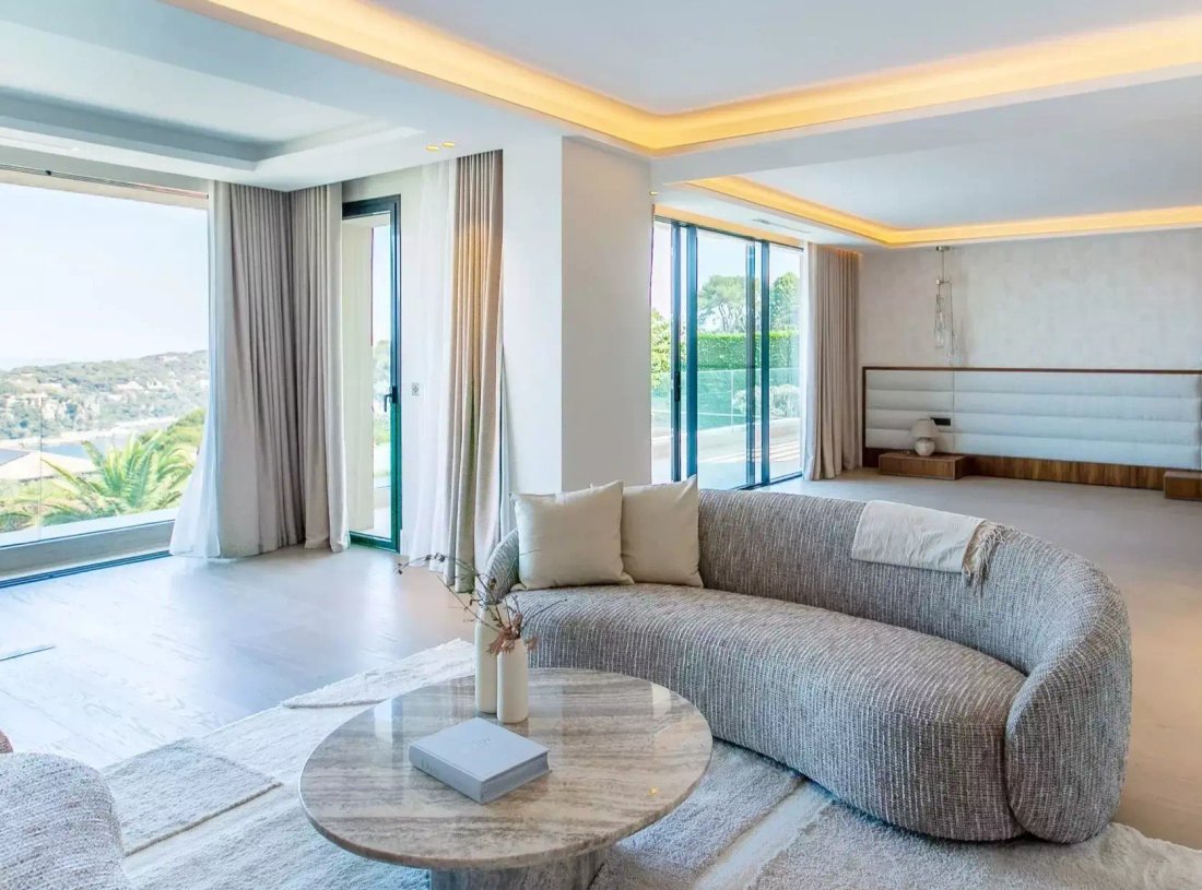 Villa in Mont Boron, Nice, Provence-Alpes-Côte d'Azur 2 - 18366015
