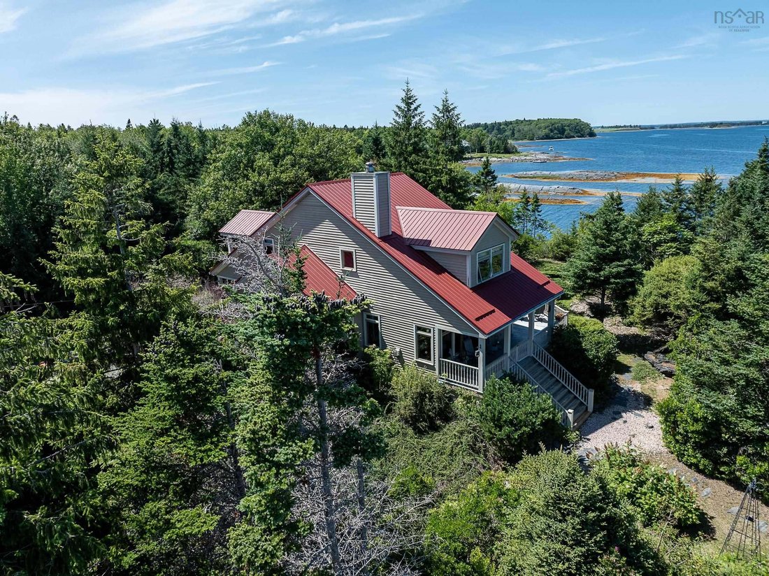 House in Lunenburg, Nova Scotia, Canada 4 - 17686816