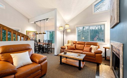 Condo in Whistler, British Columbia, Canada 1