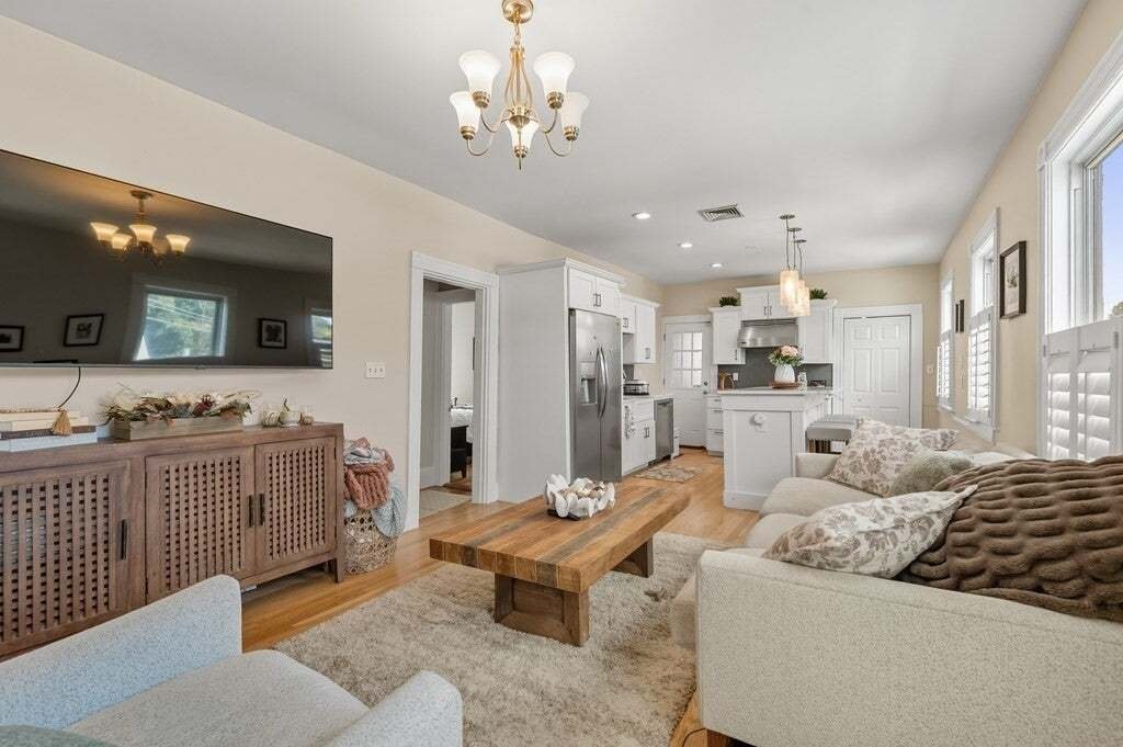 Condo in Boston, Massachusetts, United States 2 - 18647375