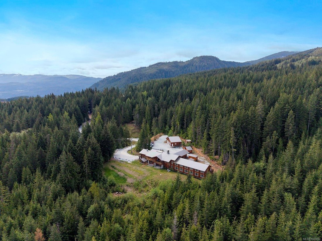 House in Courtenay, British Columbia, Canada 5 - 18643632