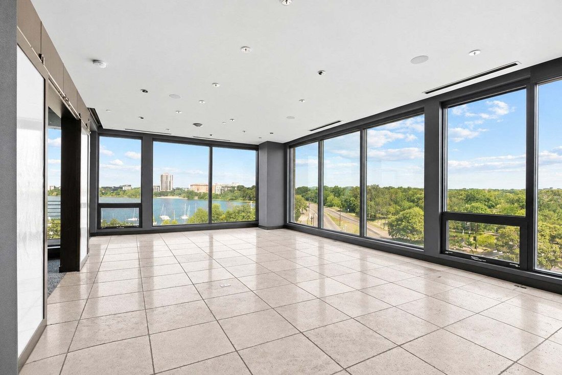 Condo in Minneapolis, Minnesota, United States 4 - 18643152