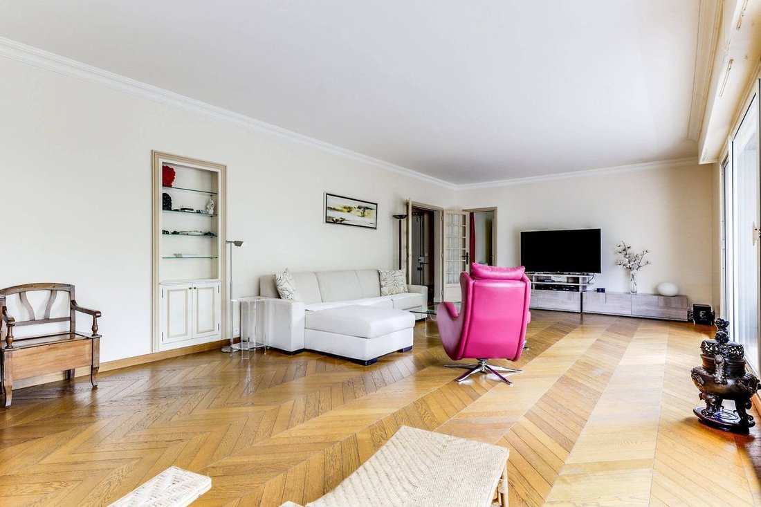 Apartment in La Plaine des Sablons, Neuilly-sur-Seine, France 3 - 16115852