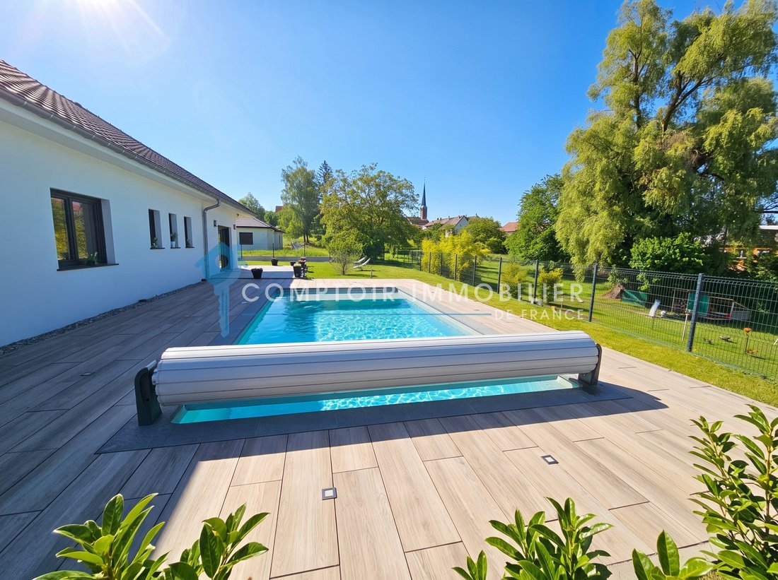 Villa in Puttelange-aux-Lacs, Grand Est, France 2 - 18647335
