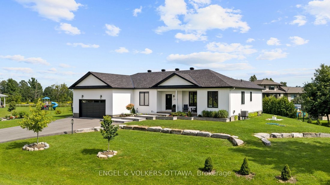 House in Ottawa, Ontario, Canada 3 - 18643657