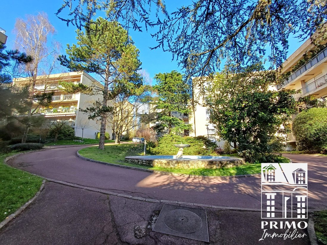 Apartment in Parc de Sceaux, Sceaux, France 2 - 18646312