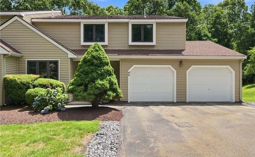 Condo in Cumberland, Rhode Island, United States 1