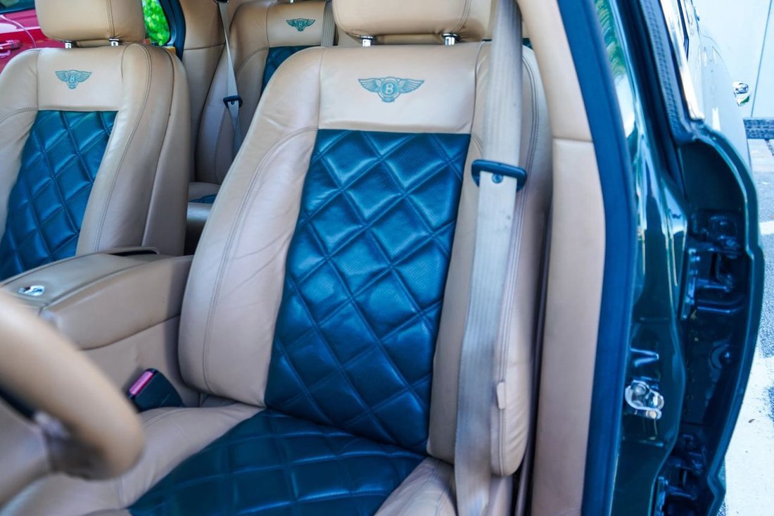 Sedan in Fort Lauderdale, FL, United States 3 - 18647923