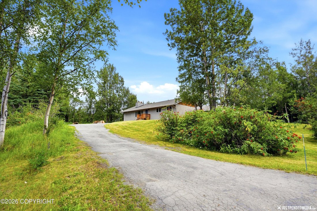 Anchorage, Alaska, United States 3 - 18645394
