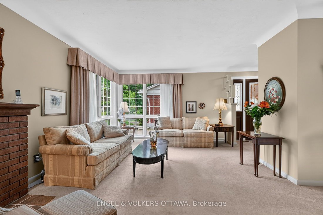 House in Ottawa, Ontario, Canada 4 - 18642665